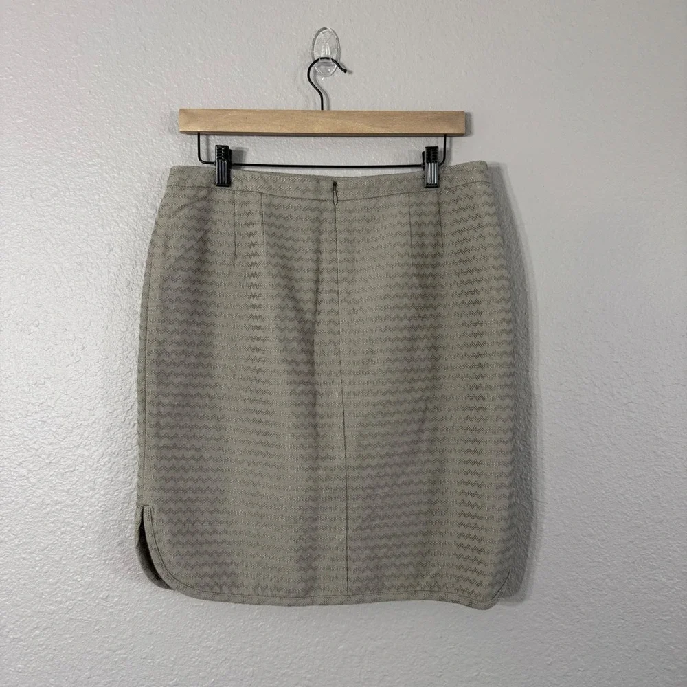 Ann Taylor‎ LOFT Size 8 Taupe Tan Lined Textured Zig Zag Pattern Pencil Skirt